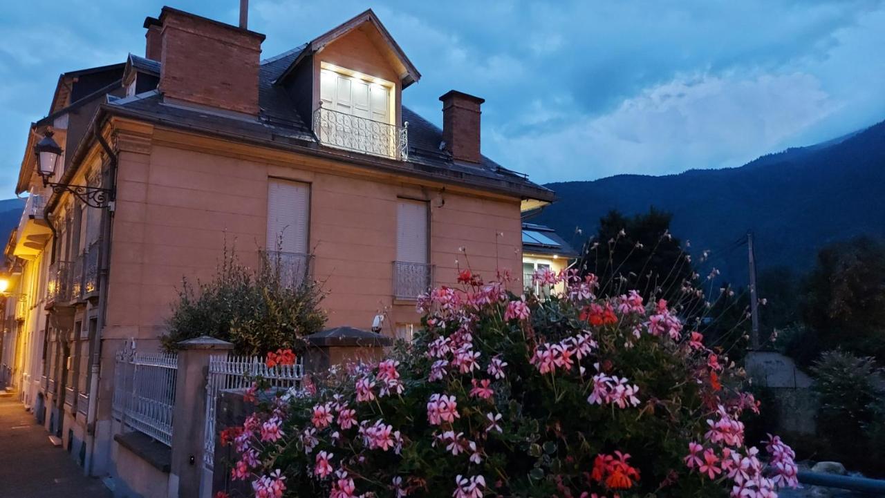 Le 41 Avenue Foch Hotel Bagnères-de-Luchon Buitenkant foto