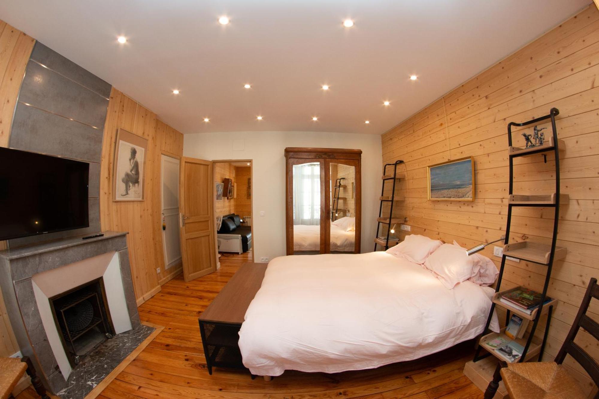 Le 41 Avenue Foch Hotel Bagnères-de-Luchon Buitenkant foto