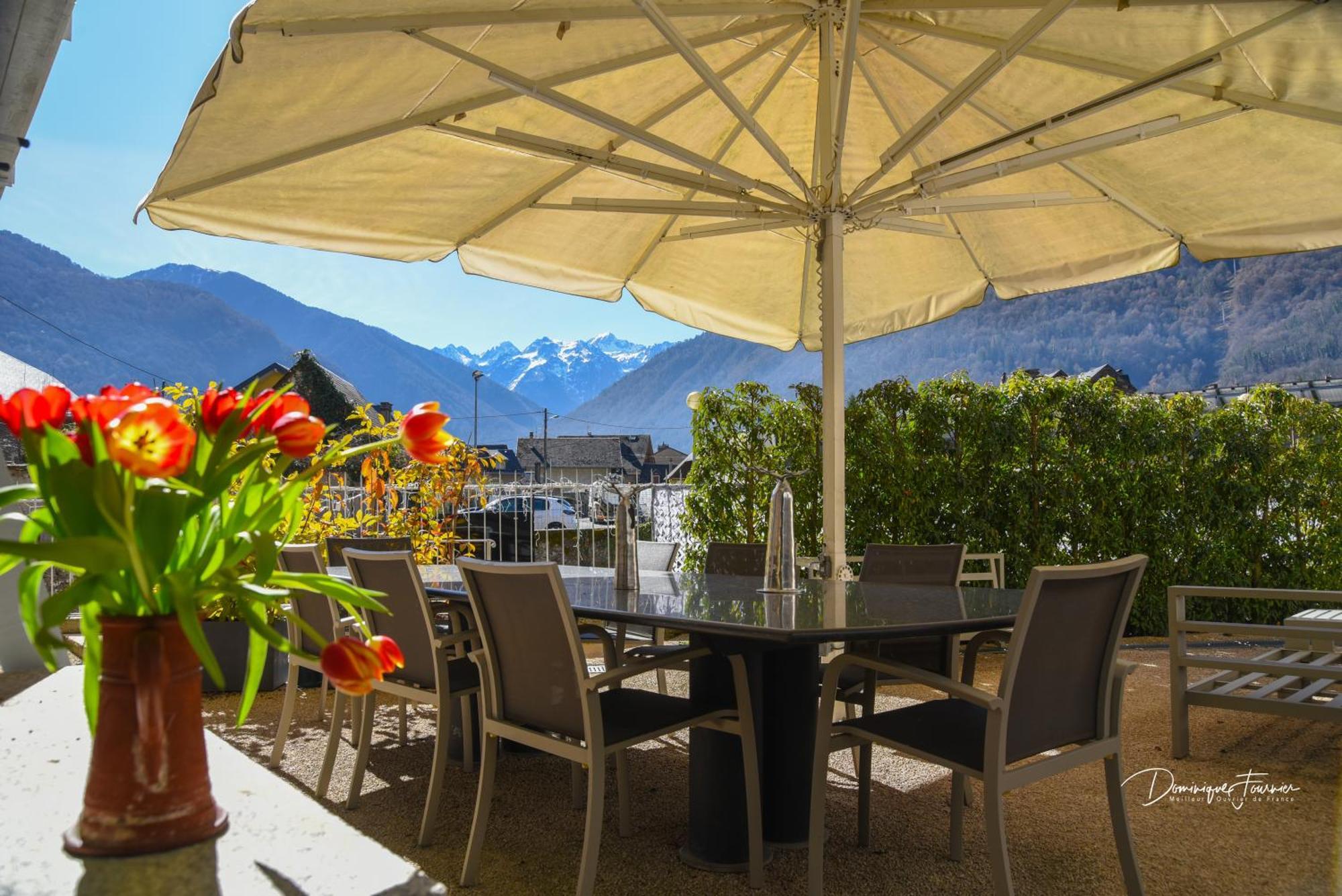 Le 41 Avenue Foch Hotel Bagnères-de-Luchon Buitenkant foto