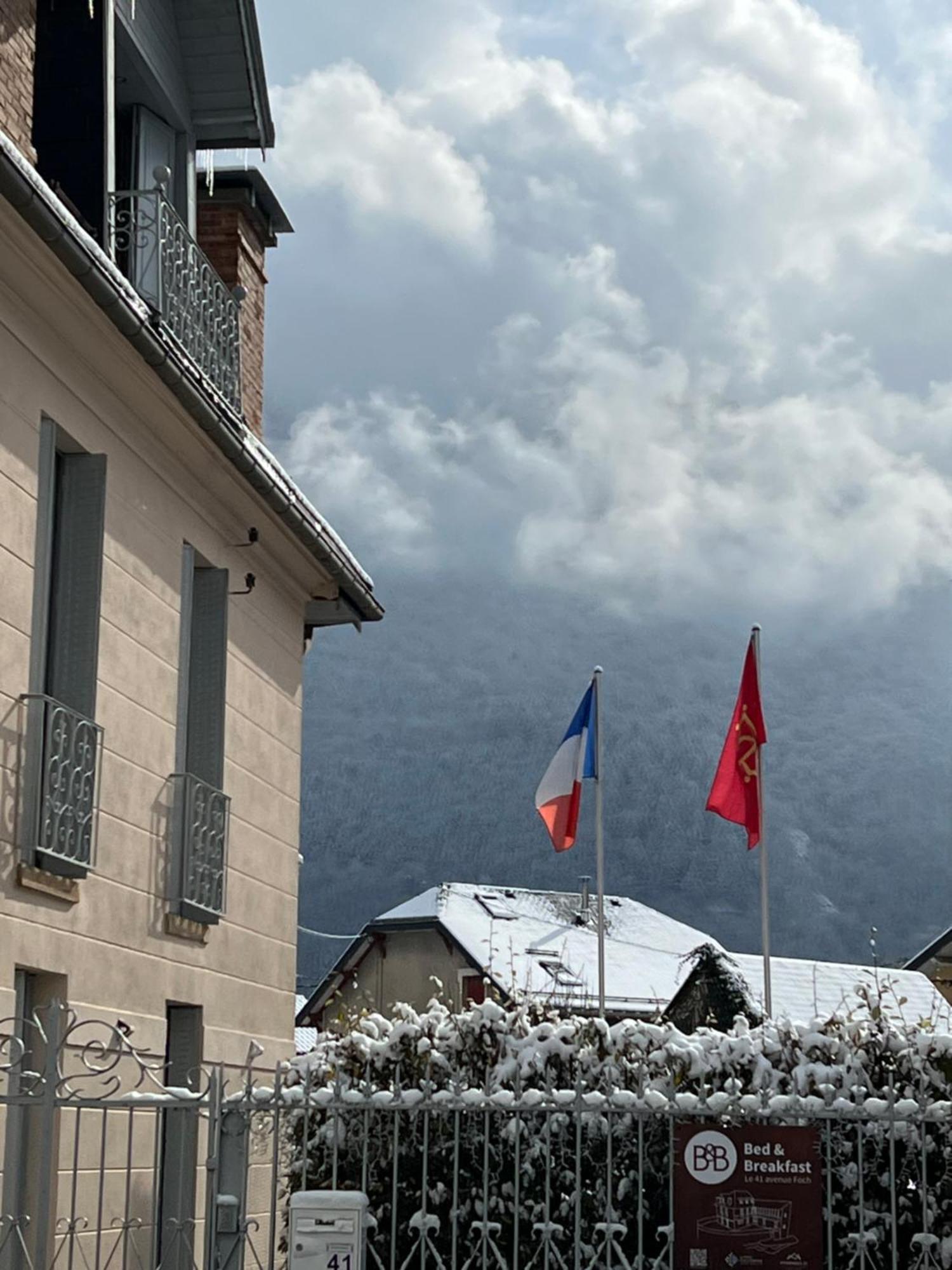 Le 41 Avenue Foch Hotel Bagnères-de-Luchon Buitenkant foto